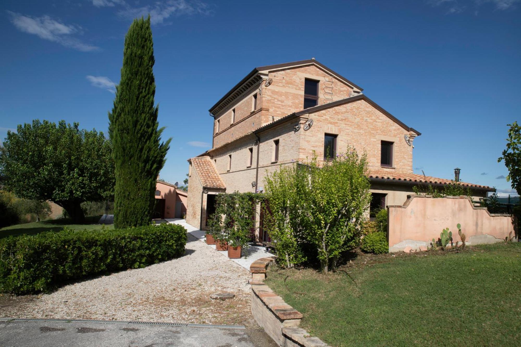 Casali Marchigiani - Ville Vacanza Private Con Piscina Ostra ภายนอก รูปภาพ