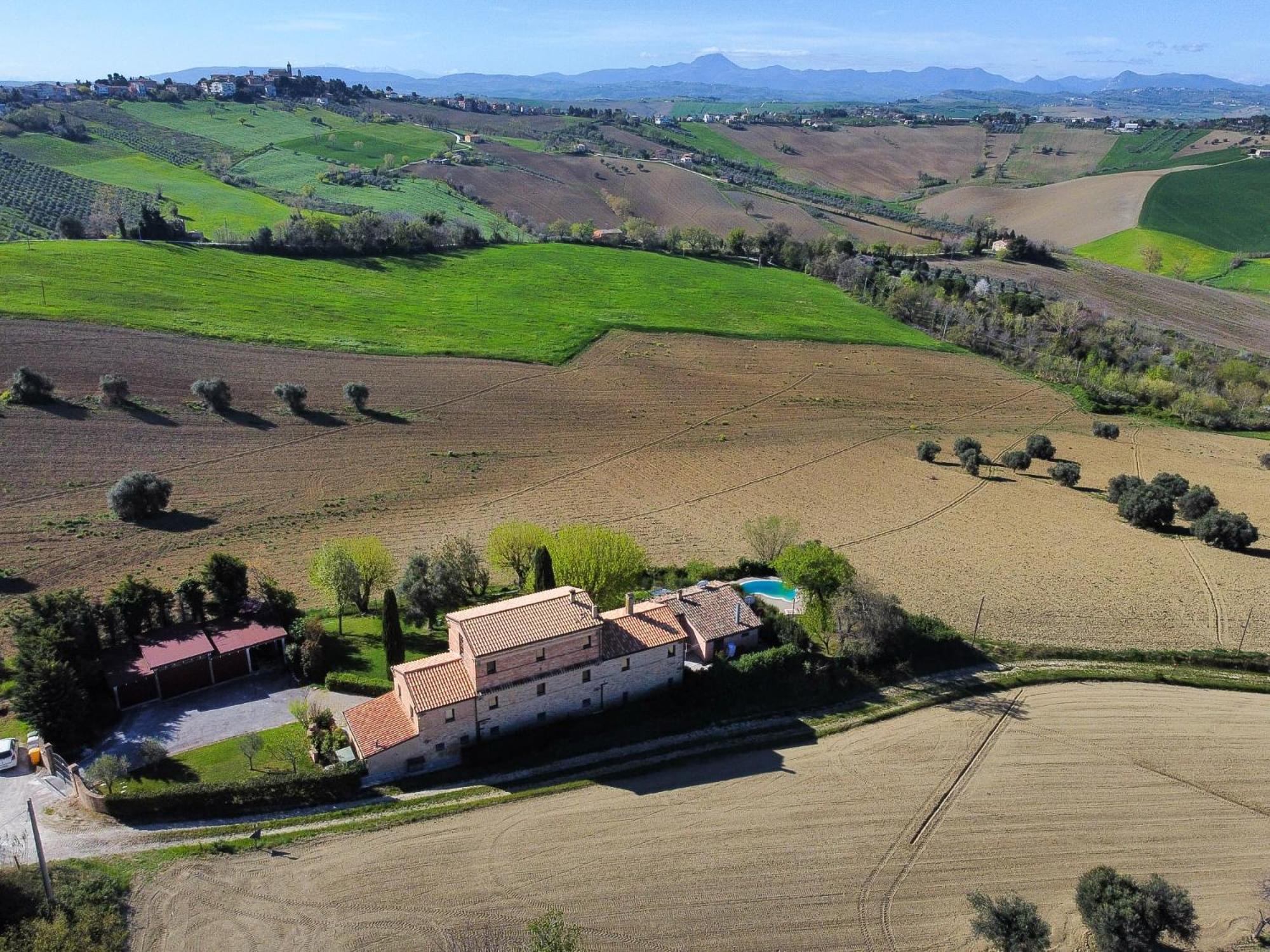 Casali Marchigiani - Ville Vacanza Private Con Piscina Ostra ภายนอก รูปภาพ